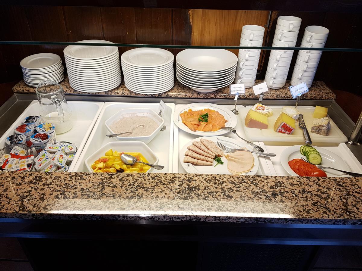艾尔米塔什酒店 阿尔勒斯海姆 外观 照片